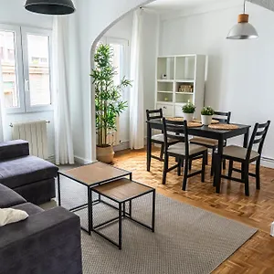 Piso Reformado En El Centro De Apartamento Santander